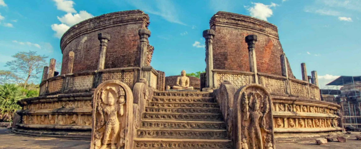  Polonnaruwa Ancient Ruins