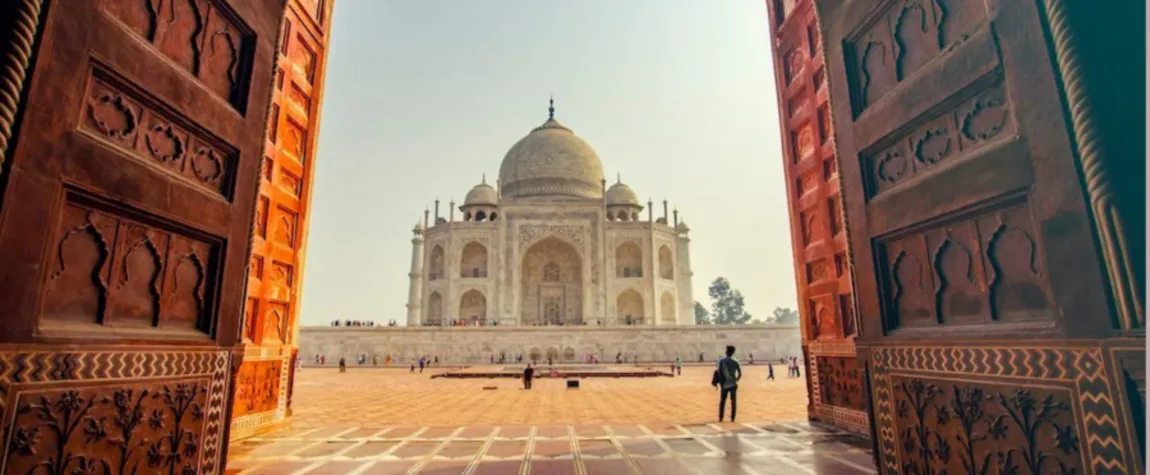 Tourist places to visit in Agra