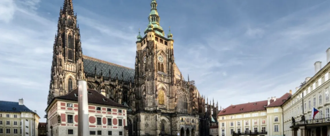  Prague Castle and St Vitus Cathedral