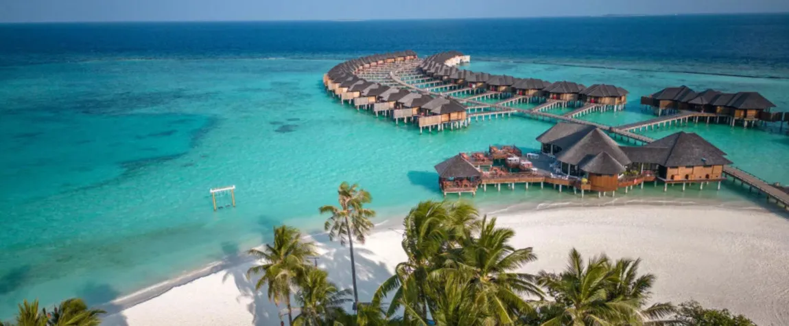 The 8 best beach resort to visit in Maldives.
