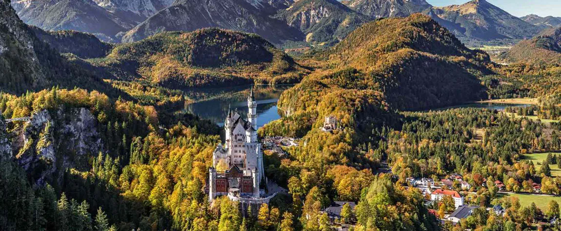 Neuschwanstein Castle - famous structures