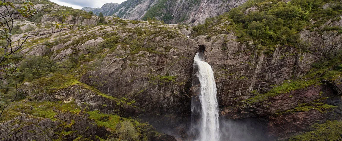 Månafossen - Waterfalls in Norway
