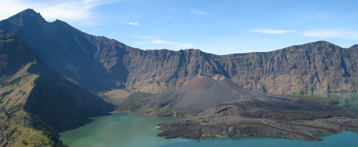 Mount Rinjani, Nusa Tenggara Barat - Second Highest Volcano of Indonesia