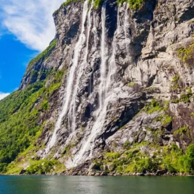 Top 10 world's Waterfalls in Norway