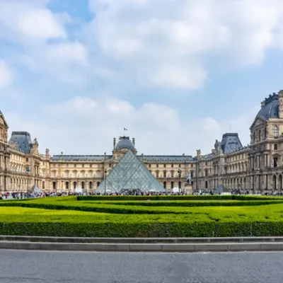 The Surprising Facts you need to know about Louvre Museum in Paris