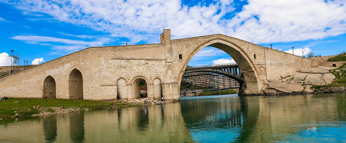 Malabadi Bridge (Diyarbakır)