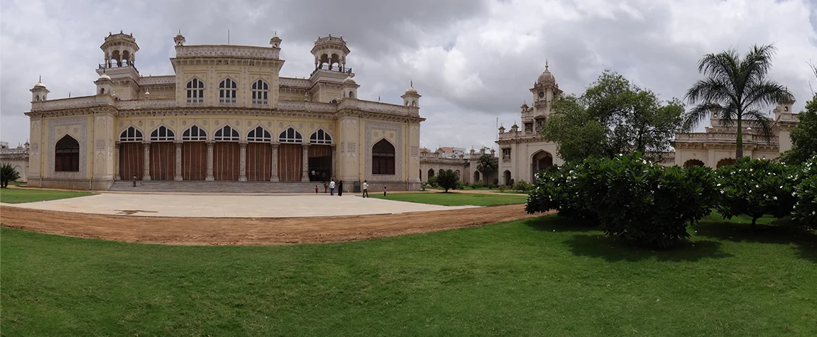 Chow Mahalla Palace