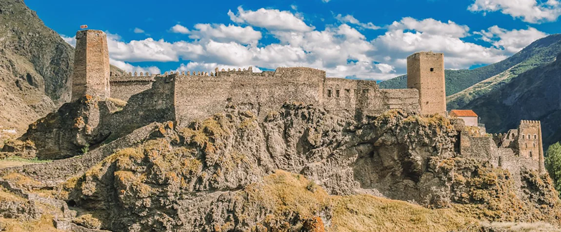 Vardzia - Famous Historical Places