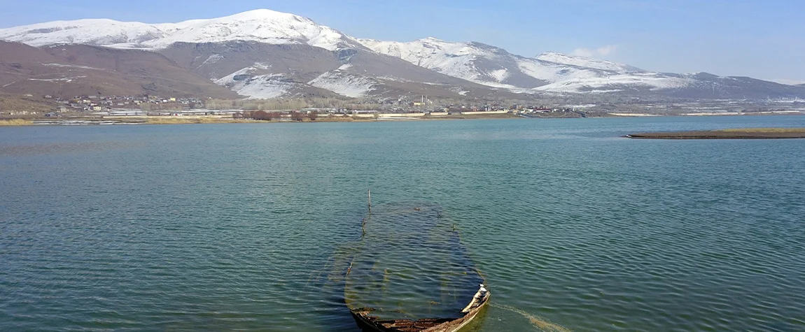 Lake Van - Places in Turkey