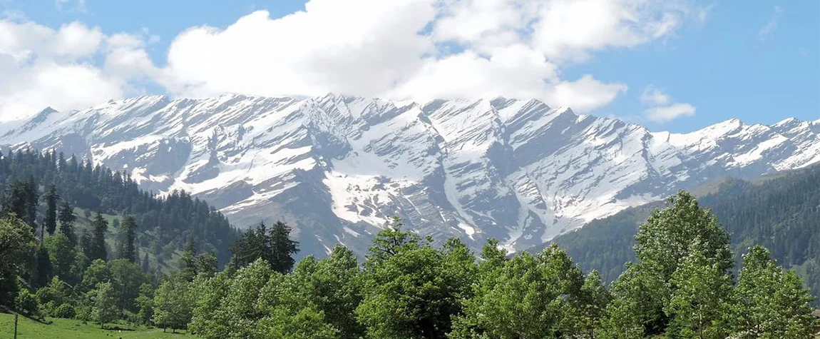 Trekking in Solang Valley