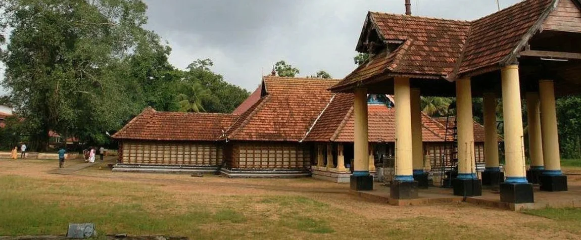 Thrikkakara Temple: For Pakalpooram