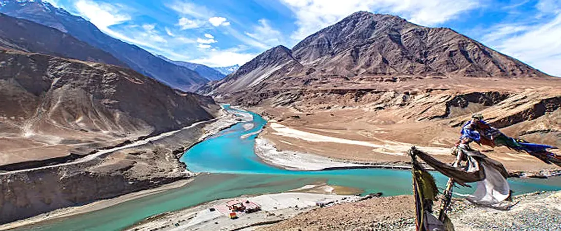 Leh-Ladakh, Jammu & Kashmir - winter vacation