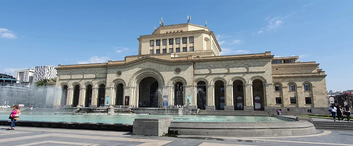 Relax at Yerevan Cascade - things to do in Yerevan Armenia