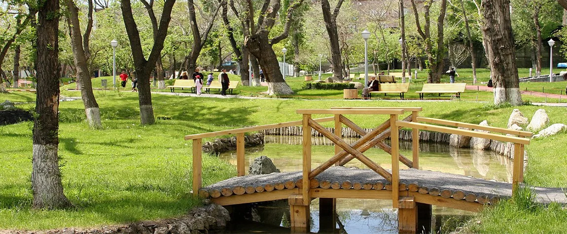 Relax in Lovers’ Park - things to do in Yerevan Armenia