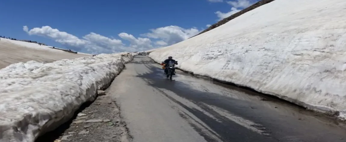 Rohtang Pass - sightseeing places in Manali