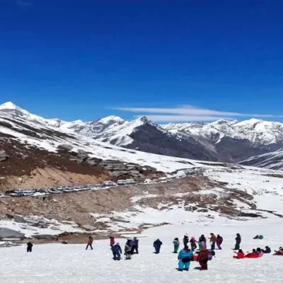 6 best destinations to experience snowfall in India this December