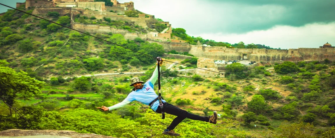 Paragliding in Kumbhalgarh