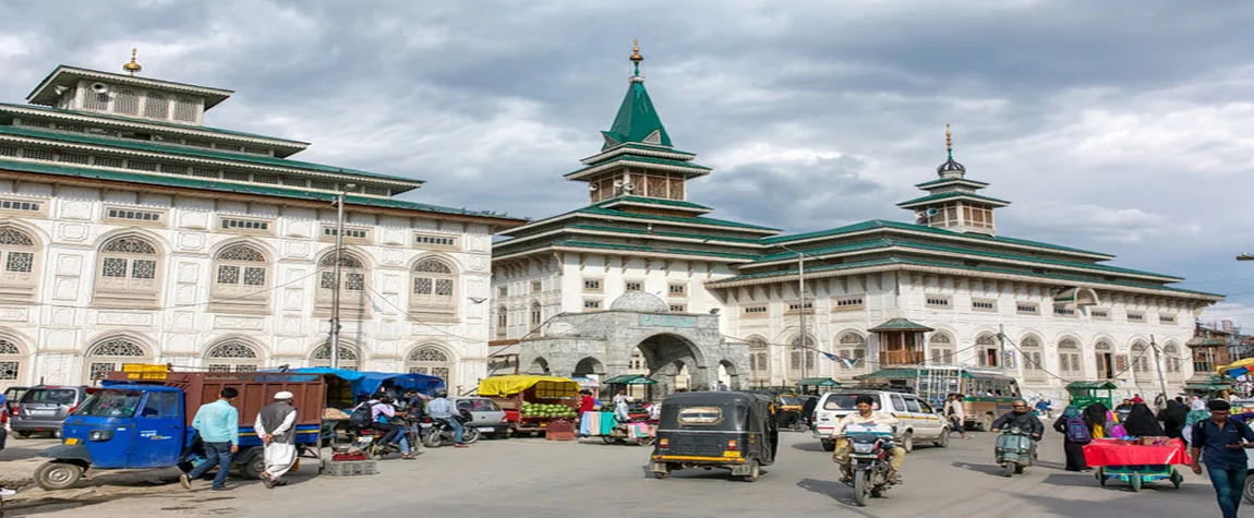 Dastgir Sahib Market