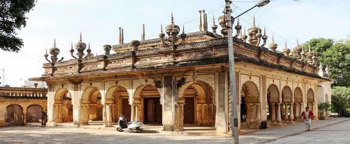 Paigah Tombs