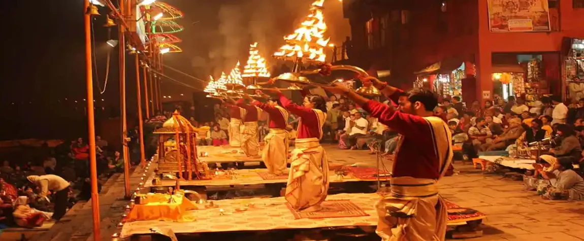 Attend the Ganga Aarti at Dashashwamedh Ghat