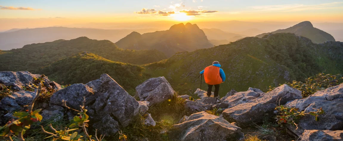  Go Trekking in the Mountains