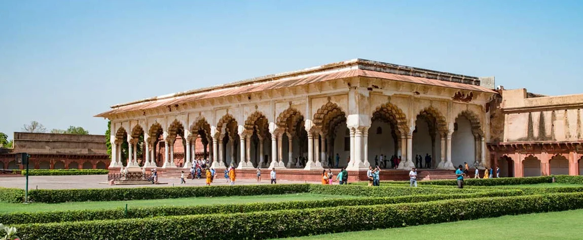 Marvel at the Diwan-i-Aam - red fort