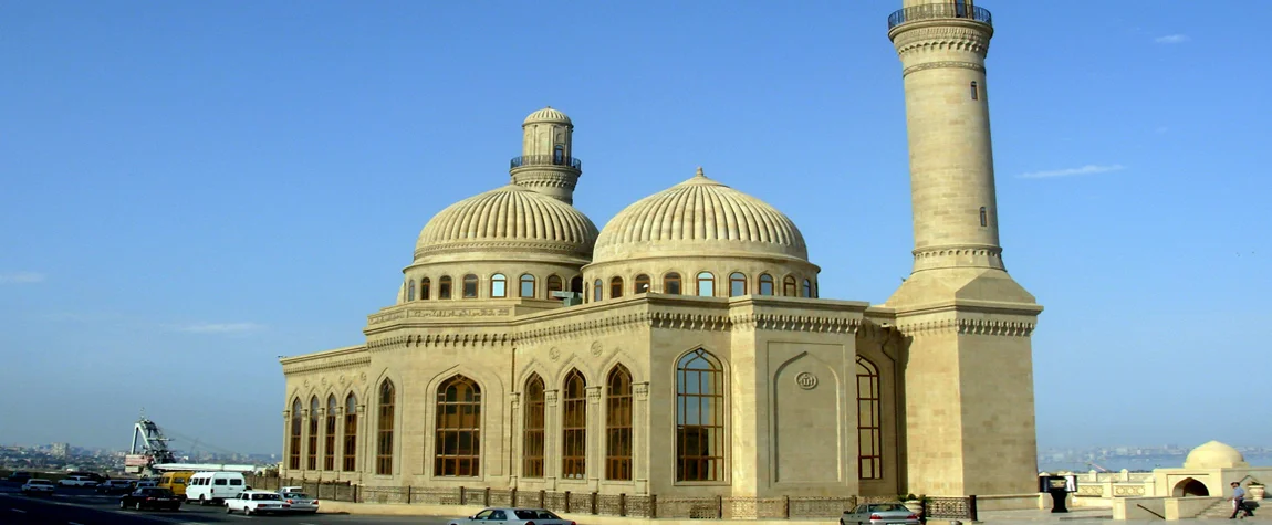 Visit the Bibi-Heybat Mosque