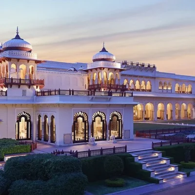 Top 8 best 5-star hotels near Amer fort Jaipur