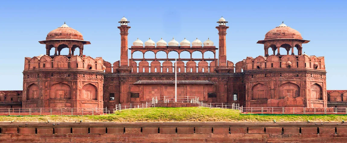 Top 8 best things to do in red fort as a tourist