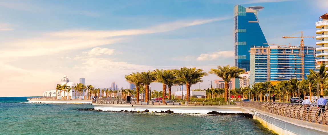 2. Explore the Jeddah Corniche