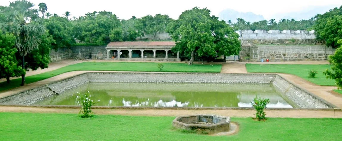 2. Vattakottai Fort