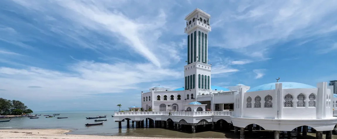 3. Discover the Floating Mosque - Things to Do in Jeddah