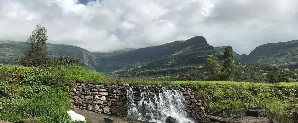 5. Bhandardara: For Nature Enthusiasts