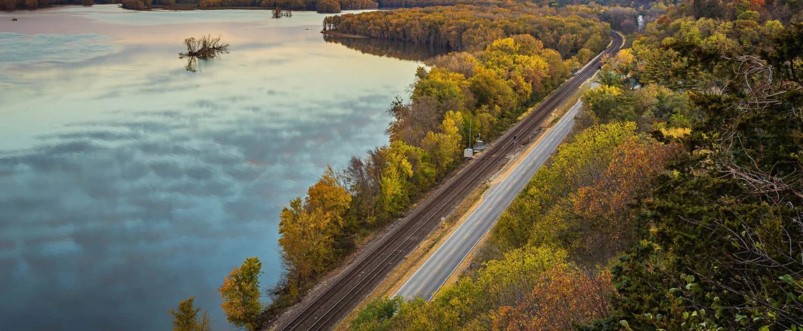 The Great River Road, Mississippi River