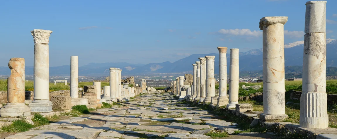 Visit the Colonnaded Street